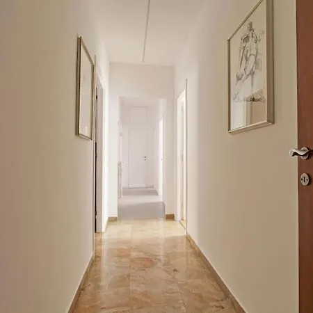 Apartment Merulana 61